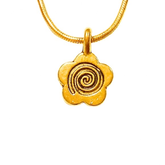 Retro Flower Hipster Necklace - Picture 11 of 12